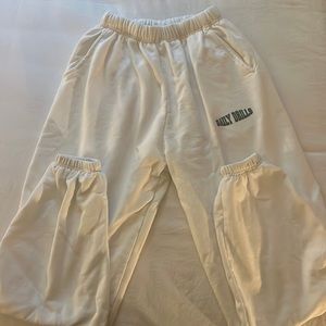 NWOT daily drills sweats. SIZE XS/SMALL (fit oversized and are stretchy)